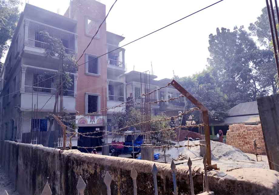 বাকরুদ্ধ রাহিমার আর্তনাদ - প্রতারণার বিচার কি মিলবে