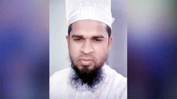 অন্তঃসত্ত্বা ঘটনায় অভিযুক্ত শিক্ষক আটক